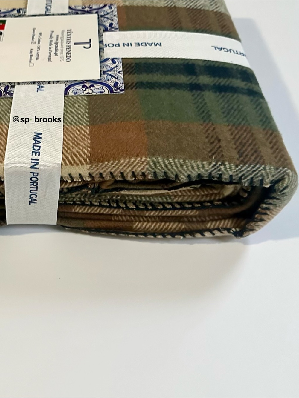 🎁Texteis Penedo Blanket - Green, Brown & Blue Plaid Cotton Blend Queen Blanket - Picture 5 of 7